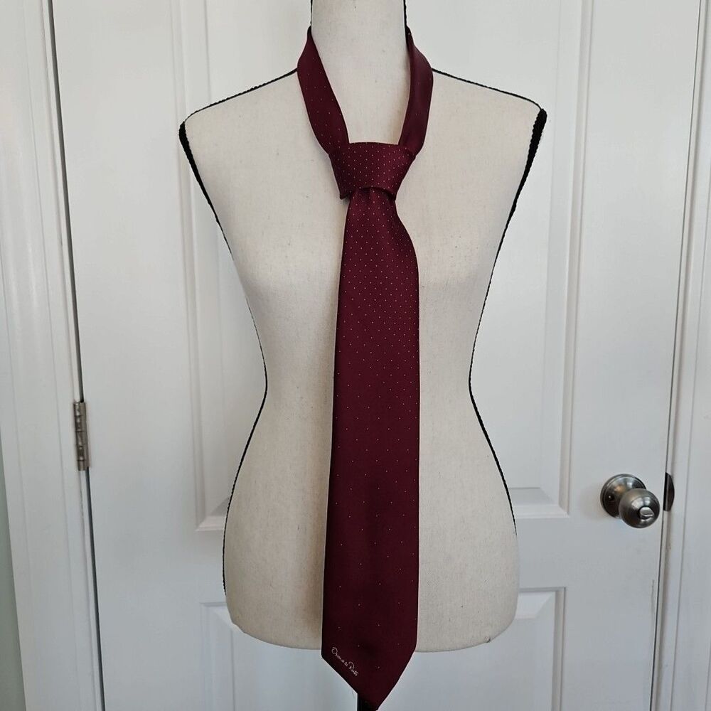 Oscar De La Renta Maroon Tie Silver Dots Men's workwear, Wedding, Classic